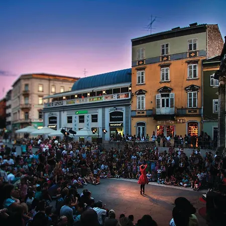 Feriehus 2 Bedroom Beautiful In Sikici