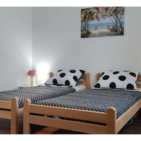 2 Bedroom Beautiful In Sikici Feriehus
