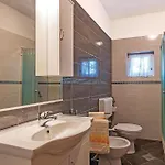 2 Bedroom Beautiful In Sikici Pula