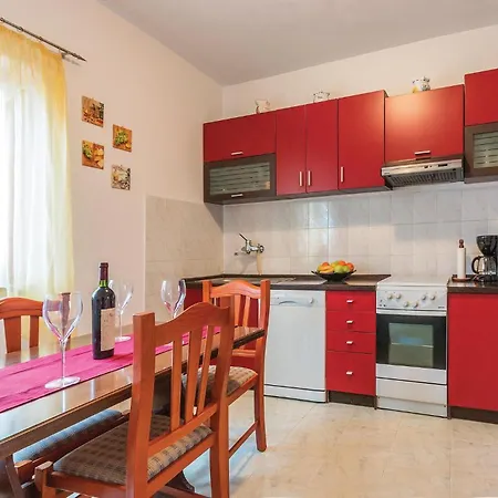 Holiday home 2 Bedroom Beautiful In Sikici *